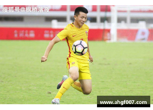 福建足球新星：踏梦追球的乡土英雄